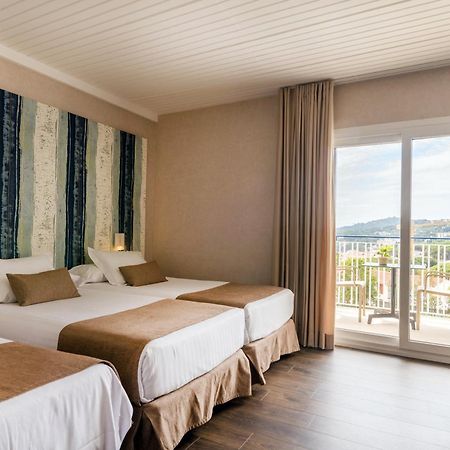 Hotel Alga Калелья-де-Палафружель Экстерьер фото